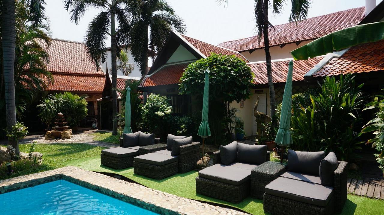 Leprive Resort Pattaya Exterior photo